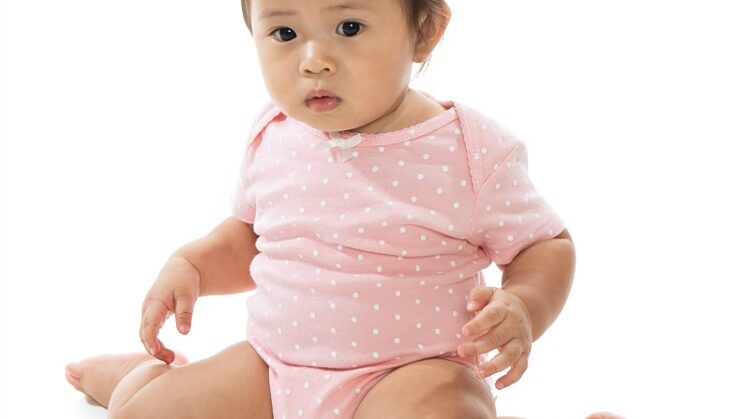 W sitting in children